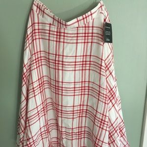 (Never worn!) Super cute plaid midi skirt